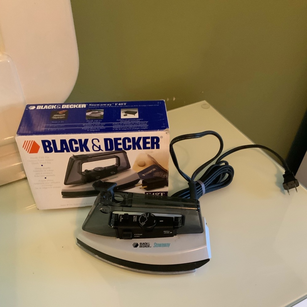Black and decker travel iron - Picture 11 of 11